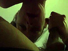 她每天都馋我的大鸡巴