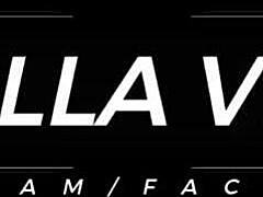 Michella Vienna's Webcam Session with Blonde Latina