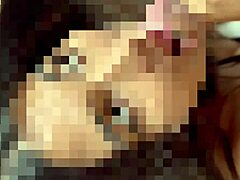 Hermosa putita me la chupa y se empina.