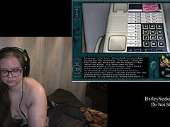 Naked scarlet plays with her big ass 😍 part 3