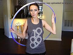 hoop girl shaking her titts in a wild dance, check this out! 😍