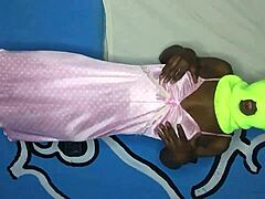 Ebony girl seduces boss with sexy moves in office