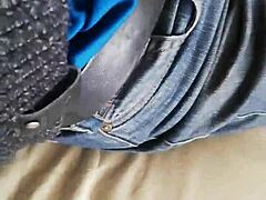 peeing in jeans, what a mess!