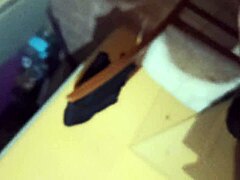 Se la arrimo a mi madrastra y me ayuda