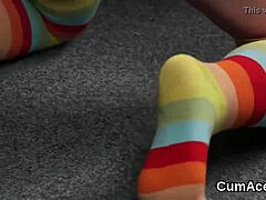 Peculiar centerfold takes a massive facial, swallowing every drop of sperm! 😍