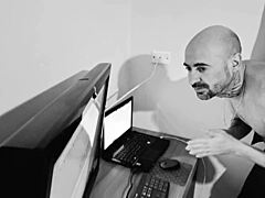 If You're Addicted To Porn, Don't Watch 😏