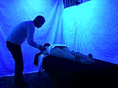 Gigi Breeze Blacklight Massage