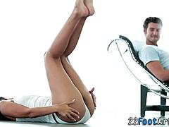 uhh i can't believe her feet got spunked on like that