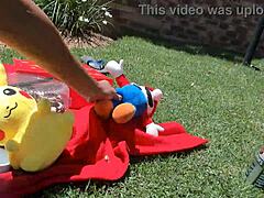 My Xmas Picnic Shows Off Big Booty in Leggings