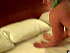 Dagfs - watch this hot alt teen strip and finger herself in a hotel room