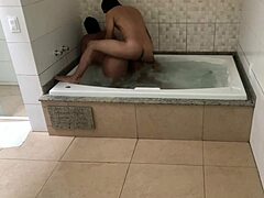 Damn, Sucking That Tasty Cock in the Hot Tub!