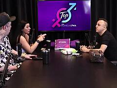 巴西骚货在透明红内衣聊套套后吸屌，看她骑真让人心跳加速！