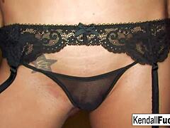 肯达尔的性感丝袜癖好挑逗，太刺激了