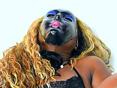 Lesly Tests a Huge Dildo in African Ebony Scene