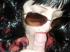 I love sucking as a slutty mommy milf.