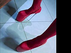 Tropicalpussy looks ALLURING in those RED high heels!