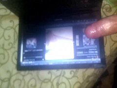 死党在XVideos撸到射的我致敬视频