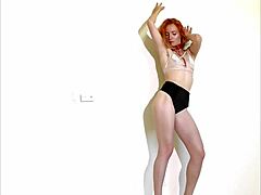 Juls Slow Burlesque Yoga