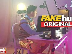 I'm obsessed with this digital beauty's natural body on fakehub