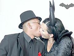 Aysla gets oral on halloween 😈