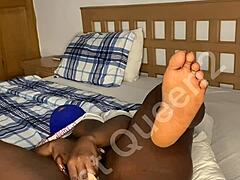 Masturbate my juicy pussy, sweet queen.