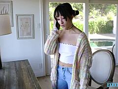 Isabella Nice Deepthroats Jay Smooth's Big Cock