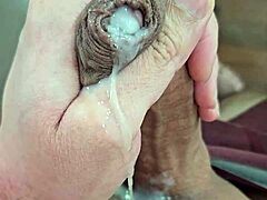 I have a huge penis for solo fun