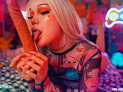 Little Cosplayer Fingers Herself On Webcam