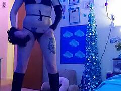 Amateur Performs Striptease on Webcam