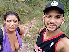 婊子失误被摄像头拍到尴尬瞬间。