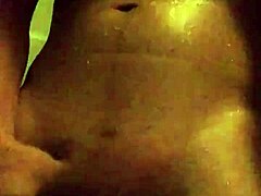 paparipskins shows off big dick in steamy shower solo scene.