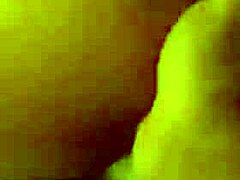 小鲜肉在酒店手指我抠到高潮好爽啊