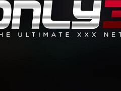 金发美洲狮Stacey Saran大胆扩展她的专业角色