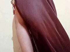 Shilpa Bhabhi's stunning body on display