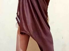 Shilpa Bhabhi's stunning body on display