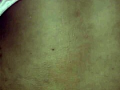 enchendo o rabo da preta de leite