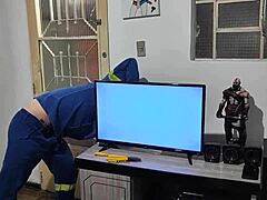 Electrician Gets Paid With Wet Blowjob And Spitting Fetish Sex.