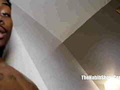 i'm coca dawn eatin pussy and swallowin nuts in da ghetto