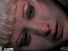 Brave gal feels vicious pounding on hot wazoo