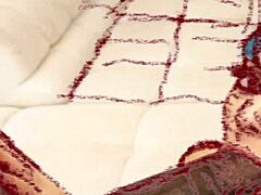 dude, drawing a milf sucking huge hentai cock!