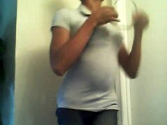 Bliss Walker STROLLS Through The HOOD With Mature Amateurs