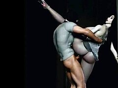 3D色情强盗蹂躏可爱年轻女孩