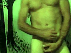 Sexy southern slut sucking cock!