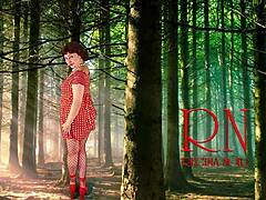 giant secretary in the office surprises manager with her height