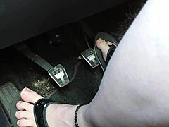 Wow, driving barefoot in flip flops is insanely hot!