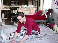 Yoga Lesson 351 Focuses On Instruction And Natural Poses