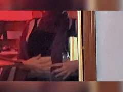 Kassandra Storm玩吉普赛塔罗占卜骚戏