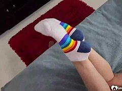 Teen Babe Allows Cumshot On Her Pussy