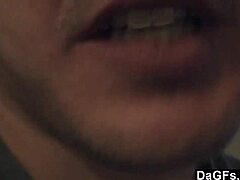 拉丁女友浴缸自慰挑逗