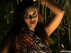 i'm the exotic indian milf dancer with anal